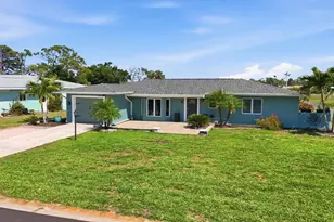 11 Oakland Hills Ct, Rotonda West, FL 33947 - Photo 3