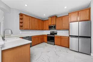 29633 Niagara Ct, Englewood, FL 34223 - Photo 17