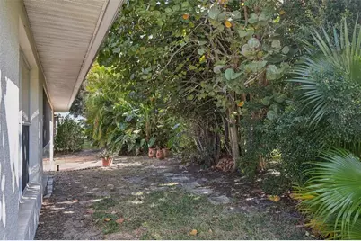 8373 Pondview Lane, Englewood, FL 34224 - Photo 45