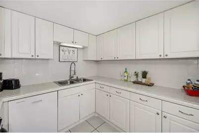 1050 Olympia Road, Venice, FL 34293 - Photo 17