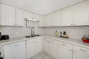 1050 Olympia Rd, Venice, FL 34293 - Photo 17