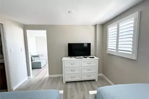 1255 Tarpon Center Dr, Venice, FL 34285 - Photo 13