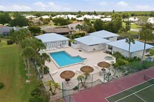 3016 Sail Pointe Cir, Venice, FL 34293 - Photo 3