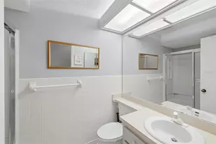 3016 Sail Pointe Cir, Venice, FL 34293 - Photo 37