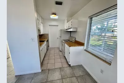 22086 Beverly Avenue, Port Charlotte, FL 33952 - Photo 5