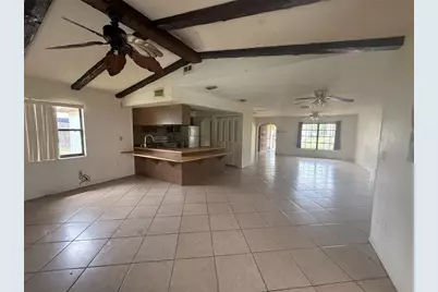642 Verona Street, Port Charlotte, FL 33948 - Photo 5
