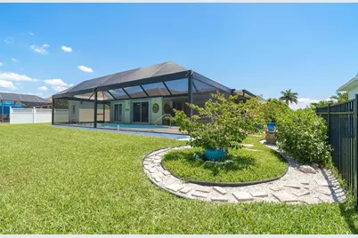 4195 Surfside Court, Port Charlotte, FL 33948 - Photo 37