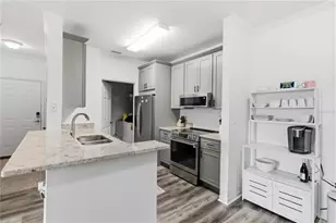 10201 Courtney Palms Blvd, Tampa, FL 33619 - Photo 9