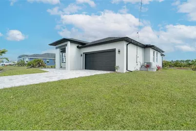 384 Baytree Drive, Rotonda West, FL 33947 - Photo 7