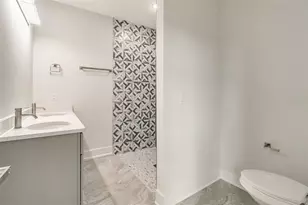 384 Baytree Dr, Rotonda West, FL 33947 - Photo 47