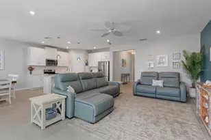 20389 Minuet Pl, Venice, FL 34293 - Photo 11