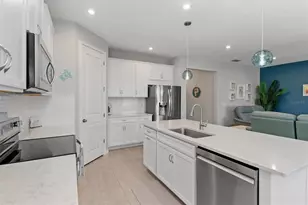 20389 Minuet Pl, Venice, FL 34293 - Photo 13