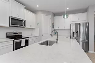 20389 Minuet Pl, Venice, FL 34293 - Photo 13