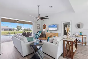 206 Mariner Ln, Rotonda West, FL 33947 - Photo 5