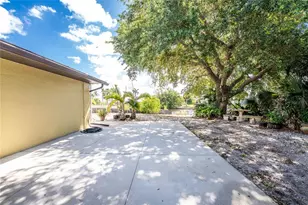 2532 Dixon Terrace, Port Charlotte, FL 33981 - Photo 29
