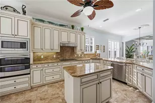 11045 Barnsley Dr, Venice, FL 34293 - Photo 13