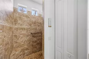 11045 Barnsley Dr, Venice, FL 34293 - Photo 45
