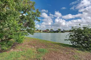 321 Shamrock Blvd, Venice, FL 34293 - Photo 7