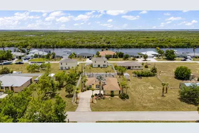 18075 Petoskey Circle, Port Charlotte, FL 33948 - Photo 37