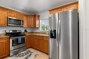13060 Ridgely Cir, Port Charlotte, FL 33981 - Photo 9