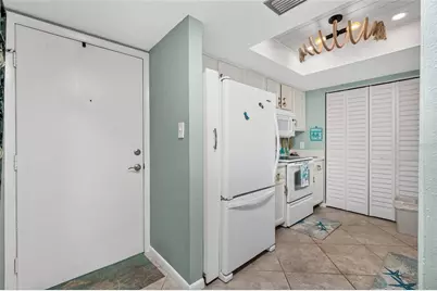 25188 Marion Avenue #F207, Punta Gorda, FL 33950 - Photo 5