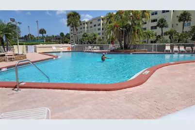 4750 Cove Circle #706, Saint Petersburg, FL 33708 - Photo 27