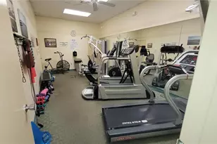 4750 Cove Cir, Saint Petersburg, FL 33708 - Photo 21