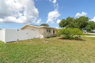 22129 Rochester Ave, Port Charlotte, FL 33952 - Photo 3