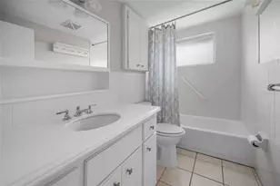 2480 Manasota Beach Rd, Englewood, FL 34223 - Photo 9