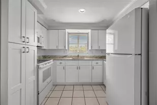 2480 Manasota Beach Rd, Englewood, FL 34223 - Photo 13