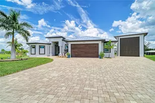15704 Lakeland Cir, Port Charlotte, FL 33981 - Photo 7