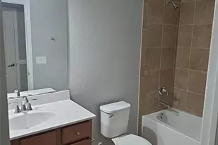 12736 Richezza Dr, Venice, FL 34293 - Photo 7