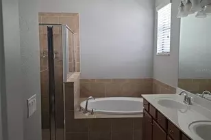 12736 Richezza Dr, Venice, FL 34293 - Photo 19