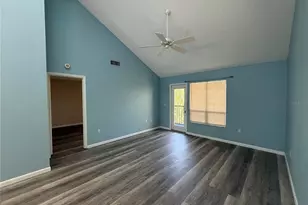 255 Fenwick Dr, Venice, FL 34285 - Photo 9