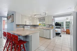 852 E 6th St, Englewood, FL 34223 - Photo 13