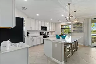 10805 Tarflower Dr, Venice, FL 34293 - Photo 11