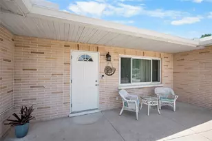 524 S Neponsit Dr, Venice, FL 34293 - Photo 3