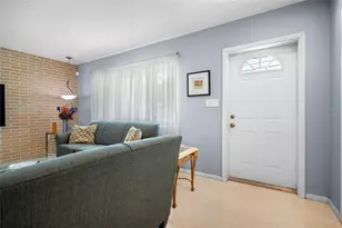 524 S Neponsit Dr, Venice, FL 34293 - Photo 5