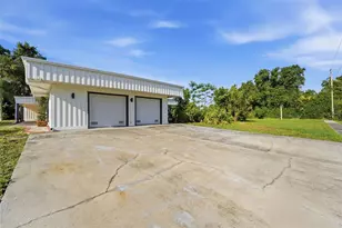 2180 W Dolphin Dr, Englewood, FL 34223 - Photo 59