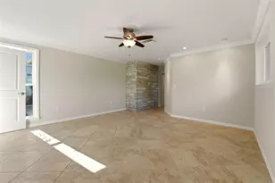 2180 W Dolphin Dr, Englewood, FL 34223 - Photo 25