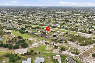 82 Pinehurst Pl, Rotonda West, FL 33947 - Photo 3