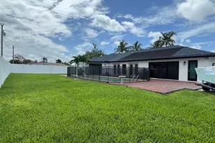 1923 SE 26th St, Cape Coral, FL 33904 - Photo 15