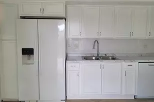 161 Virginia Ct, Englewood, FL 34223 - Photo 5