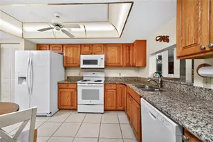 118 Pine Hollow Dr, Englewood, FL 34223 - Photo 15