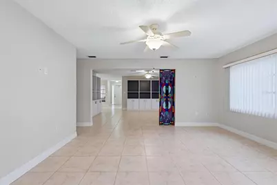 6283 Green View Circle S #102, Sarasota, FL 34231 - Photo 5