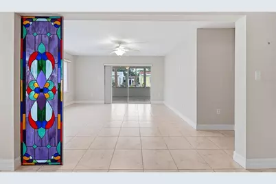 6283 Green View Circle S #102, Sarasota, FL 34231 - Photo 7
