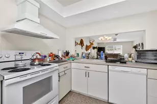 633 Harvey St, Englewood, FL 34223 - Photo 19