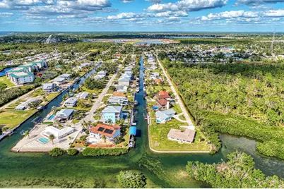 8225 Robert Street, Englewood, FL 34224 - Photo 15