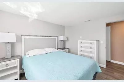 221 E Wentworth Street, Englewood, FL 34223 - Photo 17