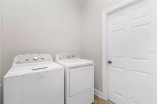 2205 Terracina Dr, Venice, FL 34292 - Photo 37